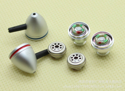 探索入耳耳機(jī)重低音新境界 珠海廣鴻創(chuàng)通訊器材推薦與選擇指南